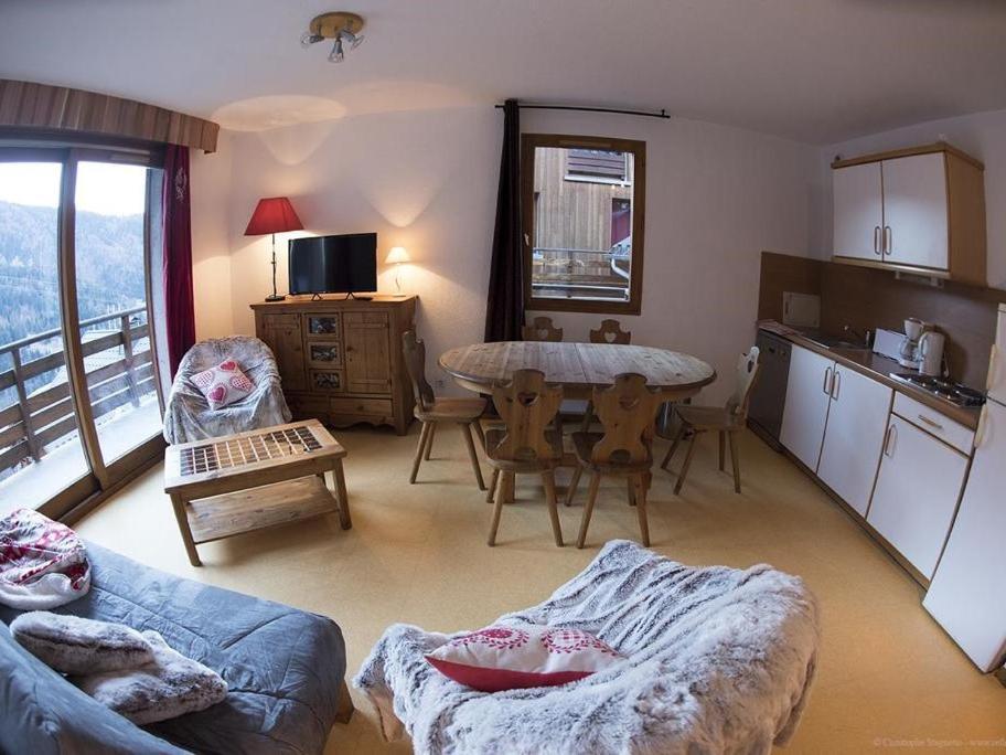 Vaujanylocations - Chalet De Marie Habitación foto